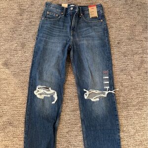 Levi's Women's Relaxed Low Pro New with Tags